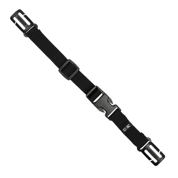 359975 Sternum strap universeel3 Deze universele sternum strap Groen of Zwart kan je monteren op je rugzak en biedt extra ondersteunig bij het dragen van de rugtas. Vooral als er wat meer gewicht in de tas zit, is een sternum strap een must have om rugklachten te voorkomen. <strong>Toepassing:</strong> Op de meeste tactical rugzakken te installeren, verstelbaar.
