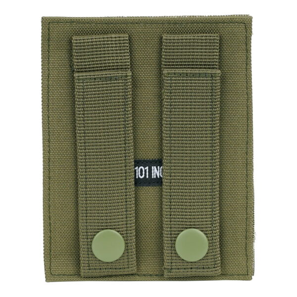 359997 MOLLE patch adapter hook loop medium De <strong>MOLLE Patch Adapter Hook + Loop Medium</strong> van <strong>101 INC</strong> is de perfecte oplossing voor het toevoegen van patches, emblemen of pouches aan je MOLLE-systeem, zelfs als je tas of tactical vest geen klittenbandpaneel heeft. Dit handige klittenbandpaneel is eenvoudig te monteren en maakt het mogelijk om je patches veilig en stevig te bevestigen. Of je nu je gear personaliseert of extra opbergruimte nodig hebt, deze adapter biedt de flexibiliteit om aan je behoeften te voldoen.