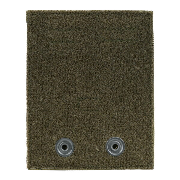 359997 MOLLE patch adapter hook loop medium2 De <strong>MOLLE Patch Adapter Hook + Loop Medium</strong> van <strong>101 INC</strong> is de perfecte oplossing voor het toevoegen van patches, emblemen of pouches aan je MOLLE-systeem, zelfs als je tas of tactical vest geen klittenbandpaneel heeft. Dit handige klittenbandpaneel is eenvoudig te monteren en maakt het mogelijk om je patches veilig en stevig te bevestigen. Of je nu je gear personaliseert of extra opbergruimte nodig hebt, deze adapter biedt de flexibiliteit om aan je behoeften te voldoen.