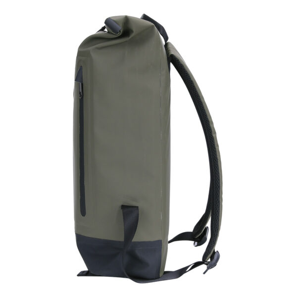 351743 TF 2215 Urban Creek Drybag 18L4 <strong>TF-2215 Urban Creek Drybag 18L – Waterdichte Rugtas met Stijl</strong> De <strong>TF-2215 Urban Creek Drybag 18L</strong> is de perfecte combinatie van functionaliteit, duurzaamheid en stijl. Deze trendy <strong>urban style rugtas</strong> is ideaal voor regenachtige dagen en outdooractiviteiten waarbij water een rol speelt. Dankzij het <strong>waterdichte PVC-materiaal</strong>, de <strong>gesealde naden</strong> en het innovatieve <strong>sluitsysteem</strong>, blijft de inhoud van je tas droog, zelfs in de meest uitdagende omstandigheden. <table class="table table-striped"> <tbody> <tr> <td>Materiaal</td> <td>100% PVC / 100% nylon webbing</td> </tr> </tbody> </table> https://youtu.be/S2xPhELOmUs