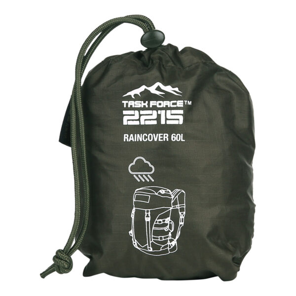 359593 TF 2215 Regenhoes rugzak 60L1 <big>De Task Force 2215 regenhoes Ranger Green is ontworpen om de kostbare spullen in je rugzak te beschermen tegen natte weersomstandigheden. Eenvoudig en snel te bevestigen met een elastiek dat zich rond je rugzak spant. Gemaakt van sterk ripstop materiaal. Ideaal voor on the go! <strong>Materiaal:</strong> 210T Rip stop polyester met PU coating <strong>Range:</strong> Geschikt voor tassen tussen de 55 en 65 liter <strong>Features:</strong></big> <ul> <li><big>Sterk materiaal dankzij het ripstop polyester</big></li> <li><big>Eenvoudig te bevestigen met een elastiek dat zich rond je rugzak spant.</big></li> <li><big>Makkelijk mee te nemen in de bijgeleverde drawstring tas.</big></li> </ul> <table class="table table-striped"> <tbody> <tr> <td>Materiaal</td> <td>210T Rip stop polyester met PU coating</td> </tr> </tbody> </table>