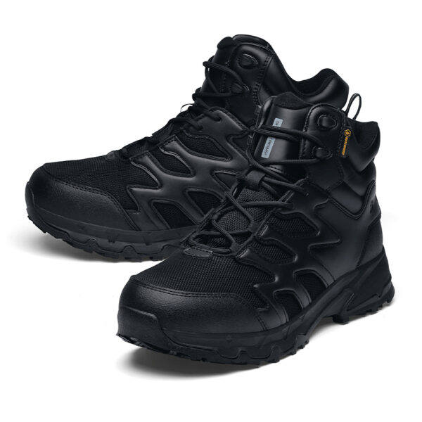 231301 SFC Carrig Mid Boots2 Goede schoenen zijn essentieel voor lange diensturen en tactische activiteiten, zoals hikes, trektochten, militaire operaties, politiewerk en beveiligingswerk. De Carrig Mid is een multifunctionele tactical/outdoor schoen die geschikt is voor meerdere werkvelden en biedt veel comfort dankzij de EVA-middenzool die perfecte demping biedt. De Carrig Mid heeft een unieke antislip zool waar SFC bekend om staat, met een groot oppervlak dat zorgt voor een betere slipweerstand op verschillende ondergronden. De gepatenteerde EVA tussenzool biedt een unieke demping bij het lopen en staan, en maakt de schoenen geschikt voor langdurig gebruik. Belangrijke kenmerken van de Carrig Mid zijn de uitneembare dempende binnenzool, de metaalvrije constructie, de warmte- en koude-isolatie, de Spillguard-technologie die de schoen beschermt tegen chemicaliën en vloeistoffen, en de SFC anti-slip zool met TripGuard-technologie die optimale grip biedt op snel wisselende ondergronden. De duurzame combinatie van mesh en leder maakt de schoen waterdicht. De Carrig Mid is CE-gecertificeerd volgens EN ISO 20347:2012 standaarden en is daarmee een ideale uniformschoen voor verschillende werkvelden. Raadpleeg de spec/tech sheet voor meer informatie. <a title="Maattabel" href="https://dump.dev.newagents.nl/wp-content/uploads/2023/01/231301-SFC-Carrig-Mid-Boots22.pdf" target="_blank" rel="noopener noreferrer"><button><span style="color: #ef471f; font-size: medium;"><strong>Spec/Tech sheet</strong></span></button></a>