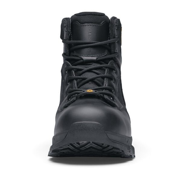 231302 SFC Defense Mid Tactical boots O2 ESD6 De Defense Mid is een must-have Tactical schoen voor lange diensturen en tactische activiteiten in meerdere werkvelden, zoals defensie, politie, outdoortrips en de securitysector. Deze schoenen bieden veel comfort dankzij de EVA-middenzool die perfecte demping biedt en de unieke antislip zool waar SFC bekend om staat. De grote oppervlakte van de buitenzool zorgt voor een betere slipweerstand op verschillende ondergronden. De Defense boots zijn geschikt voor zowel mannen als vrouwen en hebben een ritssluiting voor gemakkelijk aan- en uittrekken. Andere kenmerken zijn de waterdichte eigenschappen die ontworpen zijn om water af te stoten en uw voeten droog te houden, de uitneembare dempende binnenzool, de SFC anti-slip buitenzool met tripguard, waardoor het gemakkelijker is om te bewegen op verschillende oppervlakken/ondergronden, en de EVA-tussenzool voor comfortabele demping. Bovendien voorkomt ESD (Electro Static Discharge) dat statische elektriciteit zich ophoopt en beschermt het de drager en omliggende apparatuur. De Defense Mid is CE gecertificeerd O2 SRC volgens EN ISO 20347:2012 O2 SRC ESD-normen. Raadpleeg de spec/tech sheet voor meer informatie. <a title="Maattabel" href="https://dump.dev.newagents.nl/wp-content/uploads/2023/01/Defense-Mid-Tactical-Boots-Tech-sheet.pdf" target="_blank" rel="noopener noreferrer"><button><span style="color: #ef471f; font-size: medium;"><strong>Spec/Tech sheet</strong></span></button></a> <a title="Maattabel" href="https://dump.dev.newagents.nl/wp-content/uploads/2023/01/Defense-Mid-Tactical-Boots-CE-Certificaat.pdf" target="_blank" rel="noopener noreferrer"><button><span style="color: #ef471f; font-size: medium;"><strong>CE-Certificaat</strong></span></button></a>