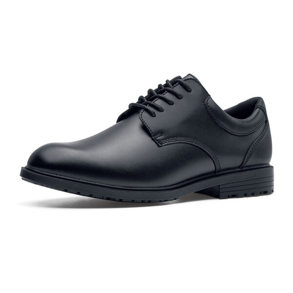 231304 SFC Cambridge GL Security Shoes O2 ESD3 De Cambridge schoen is een must-have tijdens lange diensturen en beveiligingsactiviteiten. Deze nette schoen is toepasbaar in verschillende werkvelden en perfect voor de beveiligings- en security sector, maar ook voor een managersfunctie in een horecagelegenheid. De Cambridge is een solide schoen die voorzien is van de bekende SFC unieke antislip zool. De grotere oppervlakte van de buitenzool zorgt voor een betere slipweerstand en de schoen is voorzien van een stalen cambreur. De Cambridge schoen is CE-gecertificeerd en voldoet aan de OB, E, en SRC normen volgens de EN ISO 20347:2012 standaarden. De schoen heeft uitneembare opgevulde binnenzolen en een opgevulde comfort-rand, waardoor ze comfortabel zitten tijdens lange diensturen. Bovendien is de schoen gemakkelijk schoon te maken en heeft hij een duurzame lederen bovenkant. De 360° met stiksel versterkte buitenzool zorgt voor extra stevigheid en duurzaamheid. Kortom, de Cambridge schoen is een hoogwaardige schoen die geschikt is voor verschillende werkvelden en die u de hele dag door comfortabel zal dragen. Bekijk de spec/tech sheet voor nog meer informatie en bestel nu bij deDump.nl! <a title="Maattabel" href="https://dump.dev.newagents.nl/wp-content/uploads/2023/01/231304-SFC-Cambridge-GL-Security-Shoes-O2-ESD22.pdf" target="_blank" rel="noopener noreferrer"><button><span style="color: #ef471f; font-size: medium;"><strong>Spec/Tech sheet</strong></span></button></a> <a title="Maattabel" href="https://dump.dev.newagents.nl/wp-content/uploads/2023/01/231304-SFC-Cambridge-GL-Security-Shoes-O2-ESD23.pdf" target="_blank" rel="noopener noreferrer"><button><span style="color: #ef471f; font-size: medium;"><strong>CE-Certificaat</strong></span></button></a>