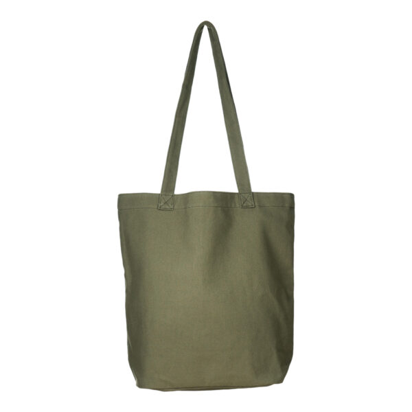 353702 Canvas draagtas 82nd Airborne Division1 <big>Stoere en praktische canvas tas. Daarnaast is de tas ook nog is fashionable. De tas is lichtgewicht en opvouwbaar. Je kan de tas overal voor gebruiken denk aan bijvoorbeeld als boodschappentas, sporttas of strandtas. Ideaal voor dagelijks gebruik!</big> <big>De canvas tas is voorzien van 2 stevige schouderbanden. Op de canvas tas staat het logo van de Amerikaanse 82e Luchtlandingsdivisie van het Amerikaanse leger. De 82e Luchtlandingsdivisie is een elite-eenheid die voornamelijk bestaat uit parachutisten.</big> <big><strong>Kenmerken:</strong></big> <big>·         Canvas stof</big> <big>·         Afmeting: 35 x 13 x 35 cm </big> <big>·         Gemakkelijk mee te nemen</big> <big>·         Opvouwbaar</big> <big>·         WWII opdruk</big>