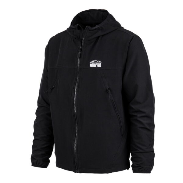 129875 TF 2215 Softshell Trail Jacket29 De TF-2215 Softshell Trail Jacket is een must-have voor iedereen met een actieve levensstijl en een liefde voor het buitenleven. Of je nu gaat wandelen, reizen, fietsen of gewoon geniet van de natuur, deze softshell jas biedt de perfecte combinatie van comfort, duurzaamheid en functionaliteit. Kenmerken: <ul> <li>Kwalitatieve SAB ritssluiting: De jas is voorzien van een hoogwaardige ritssluiting voor duurzaamheid en soepele werking.</li> <li>Capuchon met elastische sluiting: De verstelbare capuchon biedt bescherming tegen de elementen en kan strakker worden getrokken voor extra warmte en comfort.</li> <li>Elastische mouwsluitingen: Houd wind en regen buiten met elastische mouwsluitingen die perfect aansluiten op je polsen.</li> <li>Twee steekzakken met ritssluiting: Handige zakken om je handen warm te houden en om kleine benodigdheden veilig op te bergen.</li> <li>Verstelbaar koord aan de onderzijde: Pas de pasvorm van de jas aan naar wens en houd koude lucht buiten.</li> <li>Binnenzak: Een extra zak aan de binnenkant van de jas voor het veilig opbergen van waardevolle spullen.</li> <li>Gaatjes onder de oksel: Deze openingen zorgen voor ademend vermogen, zodat je comfortabel kunt blijven, zelfs tijdens intensieve activiteiten.</li> </ul> De ademende en waterdichte buitenlaag van de jas beschermt je tegen onverwachte weersomstandigheden en houdt je droog, zelfs in een regenbui. Het is de ideale metgezel voor buitenactiviteiten in alle seizoenen. Kortom, de TF-2215 Softshell Trail Jacket is ontworpen voor avonturiers die graag genieten van de schoonheid van de natuur, zonder concessies te doen aan comfort en bescherming. Kies voor kwaliteit en functionaliteit met deze softshell jas.