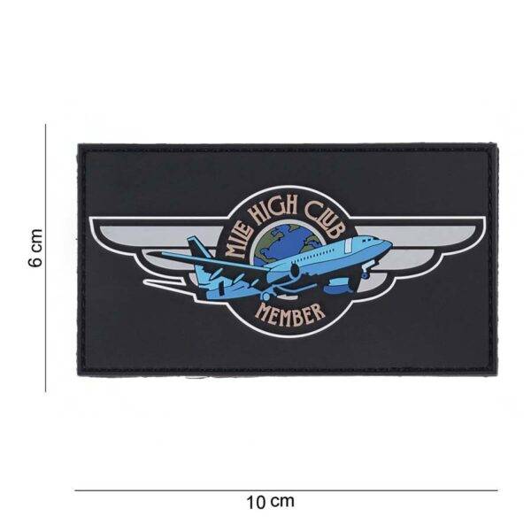 444190 7470 Embleem 3D PVC Mile high club 100862 Toon je gevoel voor humor met het Embleem 3D PVC Mile High Club #10086. Dit PVC-embleem, met klittenband aan de achterzijde, voegt een speels en grappig element toe aan je outfit. Bestel nu voor een unieke en luchtige toevoeging aan je collectie.