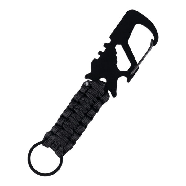 Multifunctionele karabijnhaak keychain JYFPB217 De multifunctionele karabijnhaak sleutelhanger JYFPB21 is de perfecte metgezel voor zowel dagelijks gebruik als avontuurlijke uitjes. Dit veelzijdige gereedschap combineert meerdere functies in één compact ontwerp, waardoor het een onmisbaar accessoire is voor iedereen die van gemak en functionaliteit houdt. Met een lengte van 15 cm is de karabijnhaak groot genoeg om stevig en betrouwbaar te zijn, maar toch compact genoeg om gemakkelijk aan je sleutelbos, rugzak of riem te bevestigen. Het paracord touw, gemaakt van 100% nylon, biedt extra duurzaamheid en kan in noodsituaties gebruikt worden. Het hoogwaardige metaal van zowel de karabijnhaak als de sleutelhanger zorgt ervoor dat dit product jarenlang meegaat, zelfs bij intensief gebruik. De robuuste constructie en slimme ontwerp maken de JYFPB21 een veelzijdig en praktisch hulpmiddel.