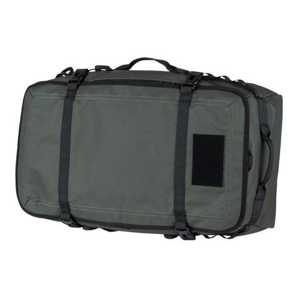 Duffle rugzak6 De <strong>Duffle Rugzak</strong> is jouw ideale metgezel voor reizen, sportieve activiteiten of dagelijks gebruik. Deze veelzijdige tas is ontworpen met een combinatie van functionaliteit, stijl en robuustheid, waardoor hij bestand is tegen intensief gebruik in uiteenlopende omstandigheden. Gemaakt van duurzaam <strong>100% polyester (900D)</strong> met een slijtvaste <strong>PU-laag</strong>, biedt deze rugzak uitstekende bescherming tegen vocht en slijtage. Met een royale capaciteit van <strong>45 liter</strong> en slimme organisatieopties, is deze duffle ideaal om al je spullen overzichtelijk en veilig op te bergen. De tas beschikt over meerdere vakken en handige functies zoals <strong>compressie straps</strong> en <strong>meerdere draagopties</strong>, zodat je hem gemakkelijk kunt aanpassen aan je behoeften.