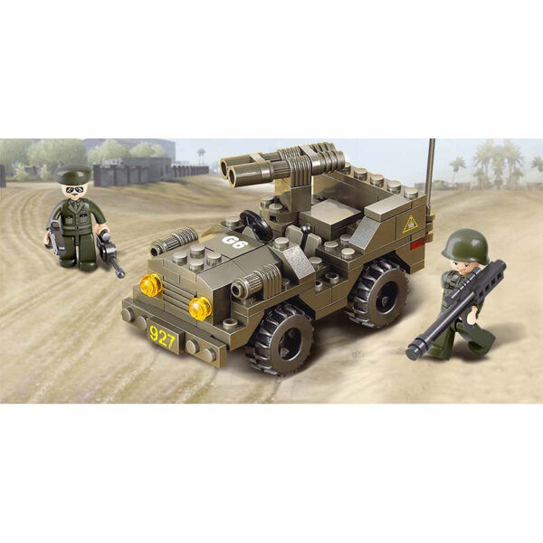 Sluban Jeep M38 B5800 161463 <strong>Sluban Jeep M38-B5800 - Bouw je eigen militaire jeep!</strong> Met de <strong>Sluban Jeep M38-B5800</strong> haal je een compacte en stoere bouwset in huis, ideaal voor fans van militaire voertuigen en avontuurlijke bouwprojecten. Deze gedetailleerde jeep is perfect voor het uitvoeren van missies en het verkennen van het slagveld. Of je nu op zoek bent naar een leuke activiteit voor kinderen of een aanvulling voor je militaire bouwcollectie, deze jeep biedt eindeloos speelplezier. Wat Sluban uniek maakt, is de compatibiliteit met andere grote bouwsteenmerken zoals LEGO®. Hierdoor kun je eenvoudig je bestaande collecties uitbreiden met de unieke militaire ontwerpen van Sluban. Dankzij het lichte gewicht van slechts 166 gram is dit een compacte set die ideaal is voor jonge bouwers en gemakkelijk mee te nemen is.